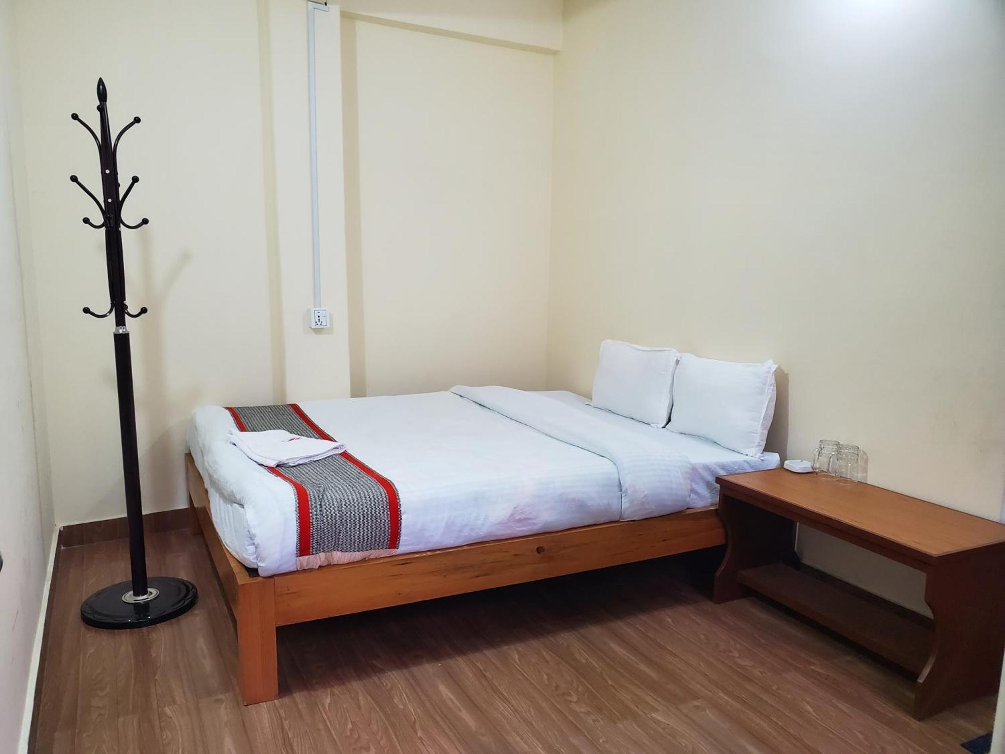 Santoshi Guest House, Pokhara Szoba fotó