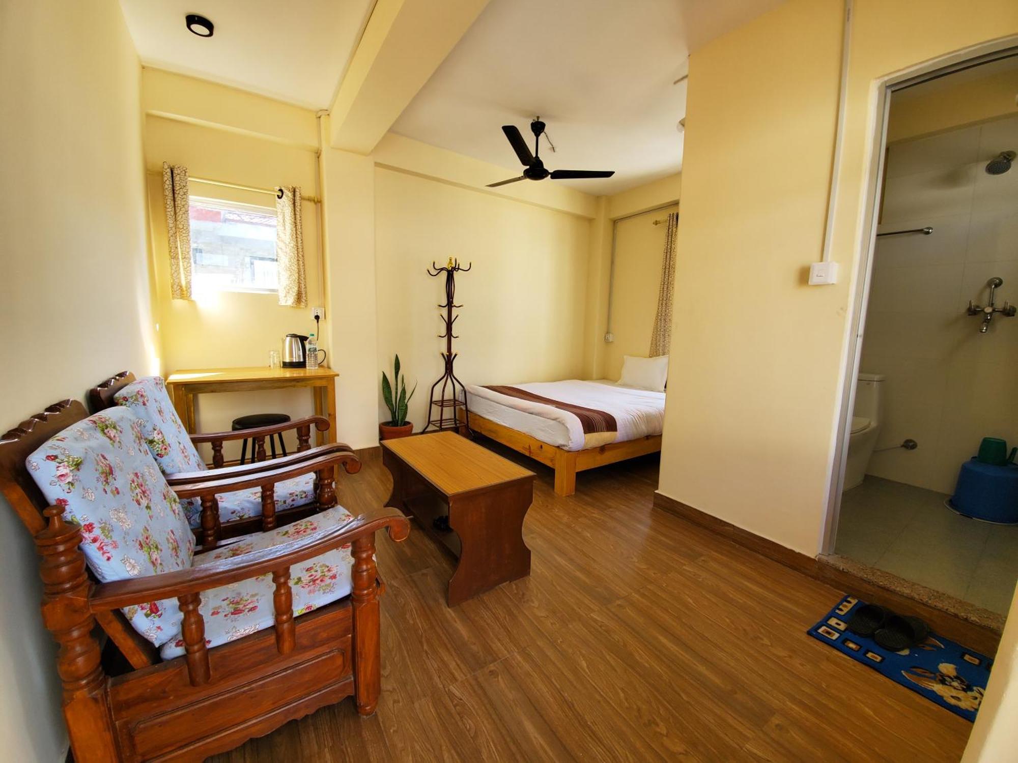Santoshi Guest House, Pokhara Kültér fotó