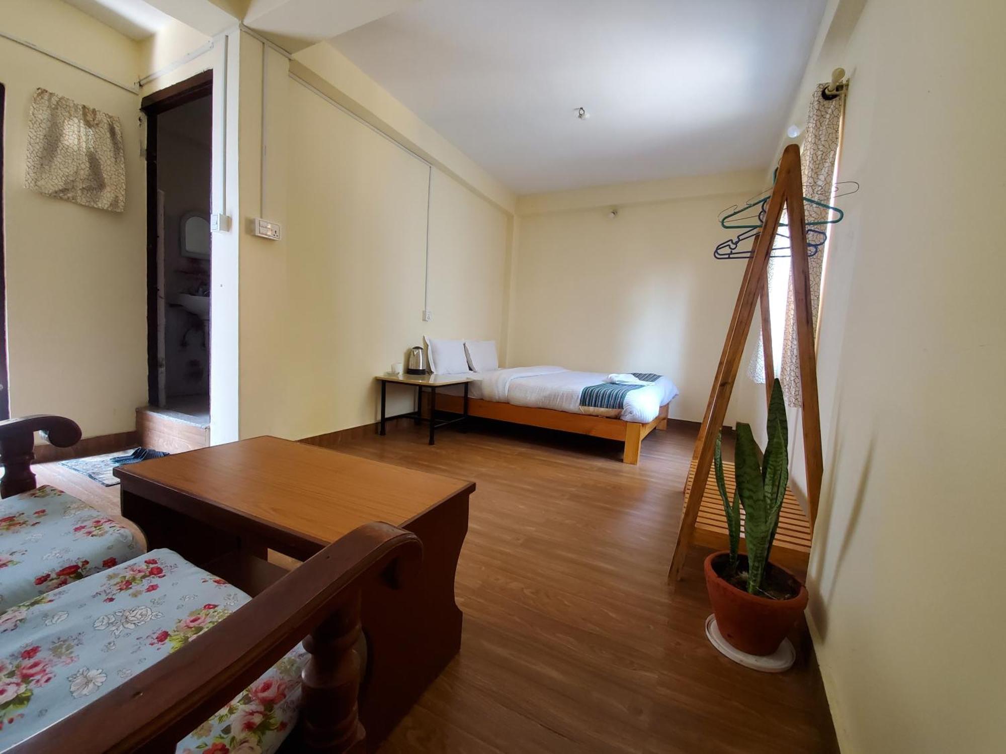 Santoshi Guest House, Pokhara Kültér fotó