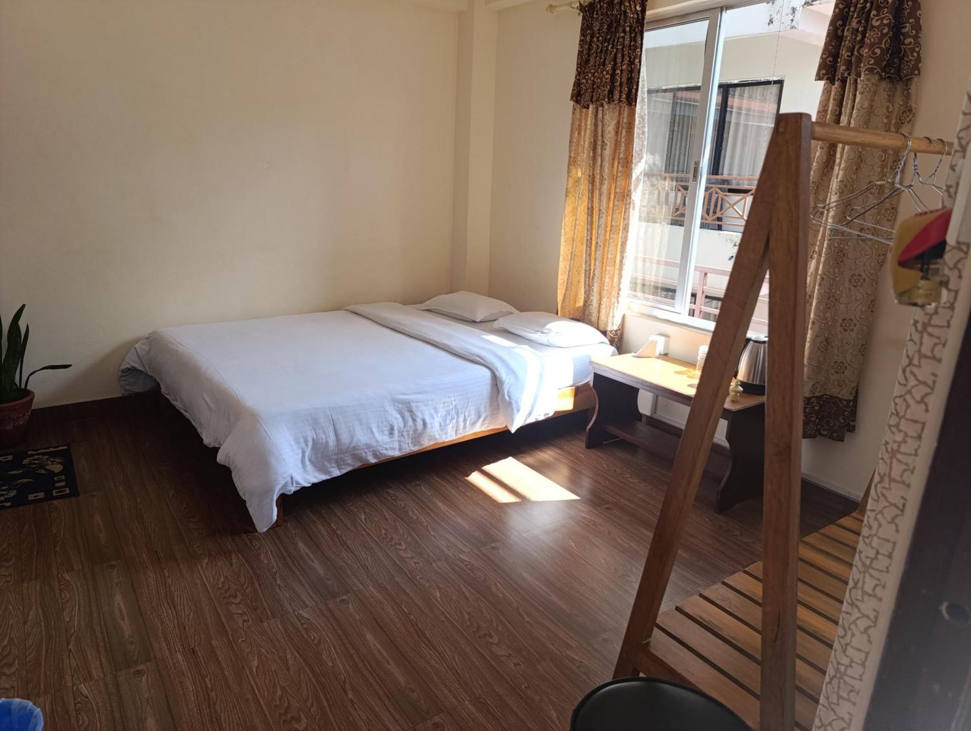 Santoshi Guest House, Pokhara Kültér fotó