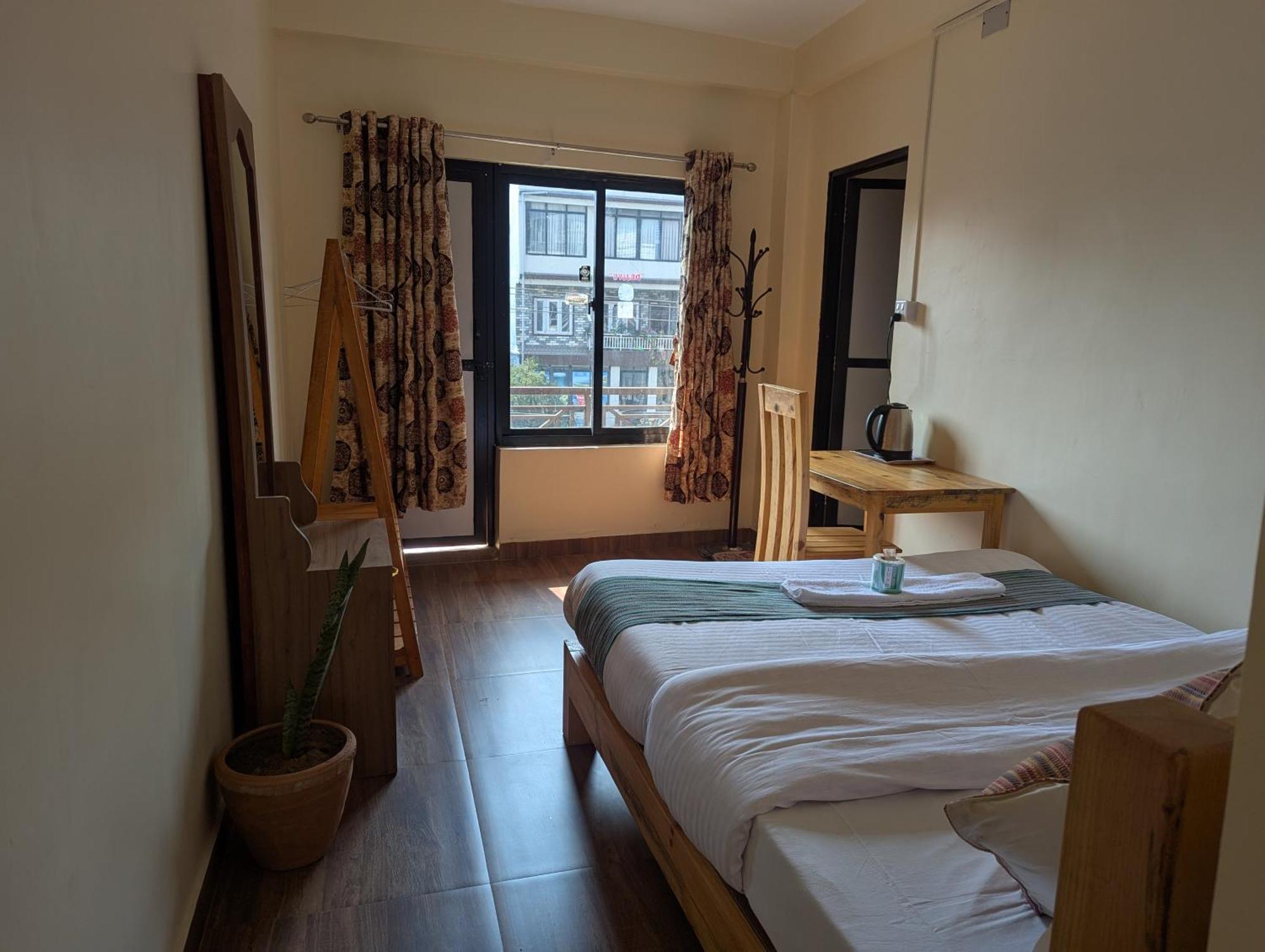 Santoshi Guest House, Pokhara Kültér fotó